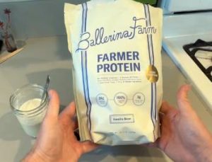 Read more about the article Ballerina Farm Protein Powder Reviews: Is It Worth It?
