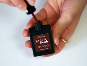 Read more about the article Manucurist Green Flash Reviews From My Personal Experience