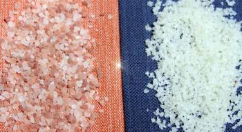 Read more about the article Pink Himalayan Salt Vs. Celtic Sea Salt: In-Depth Difference