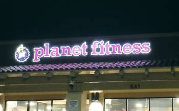 chuze fitness vs planet fitness