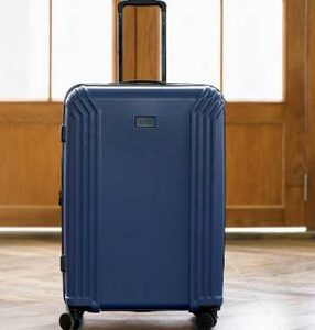 Read more about the article Badgley Mischka Luggage Reviews: Is It Worth It?