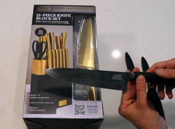 thyme and table knives